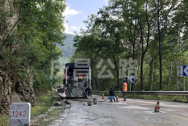 路面注漿技術(shù)：強化路基，延長路面使用壽命！